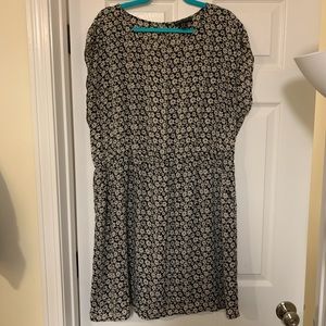 Forever 21 3X Black & White Floral Waisted Dolman Dress with Pockets